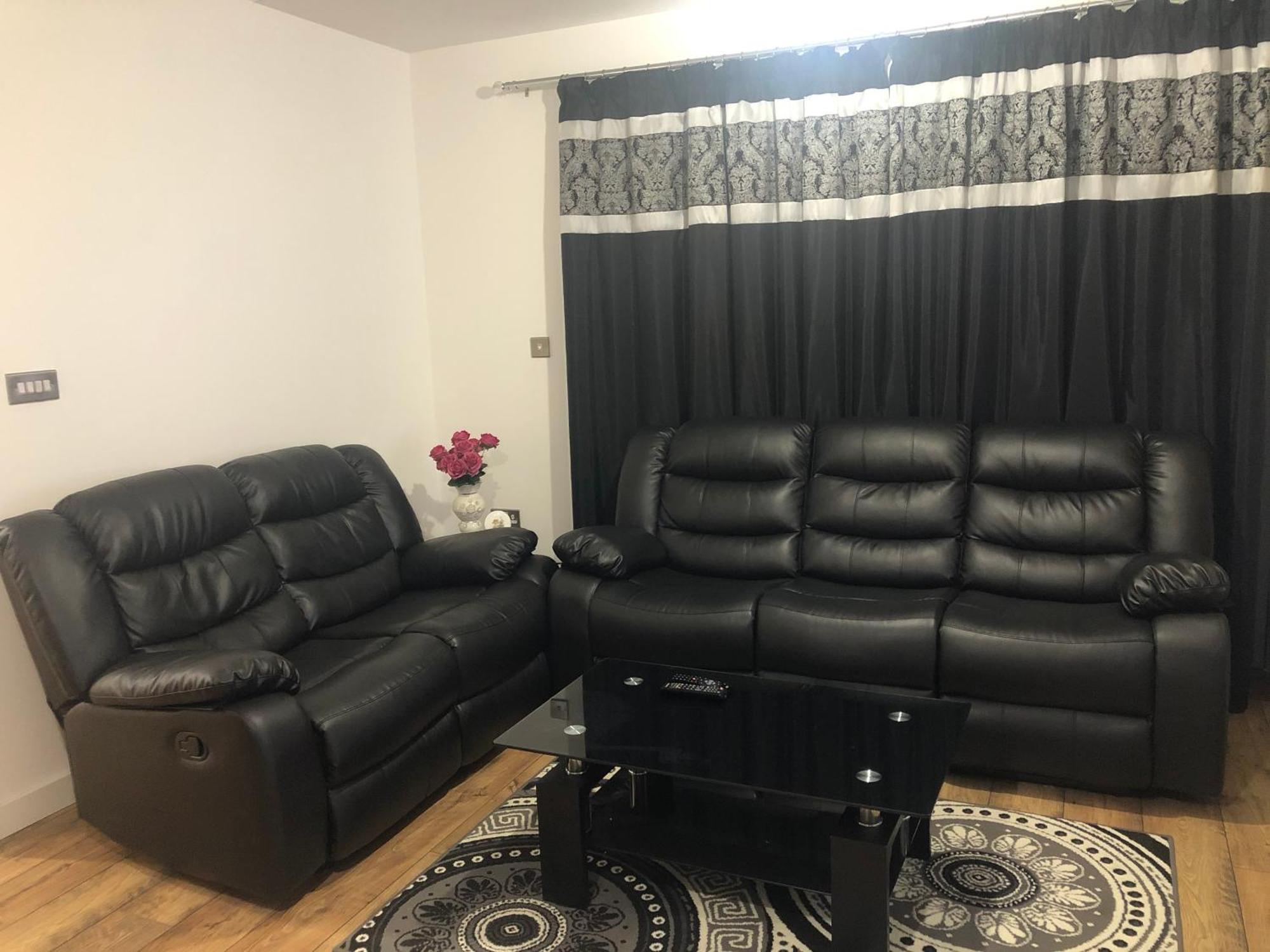 Luxury Kingsize Bedroom With Private Bathroom Northolt  Eksteriør billede